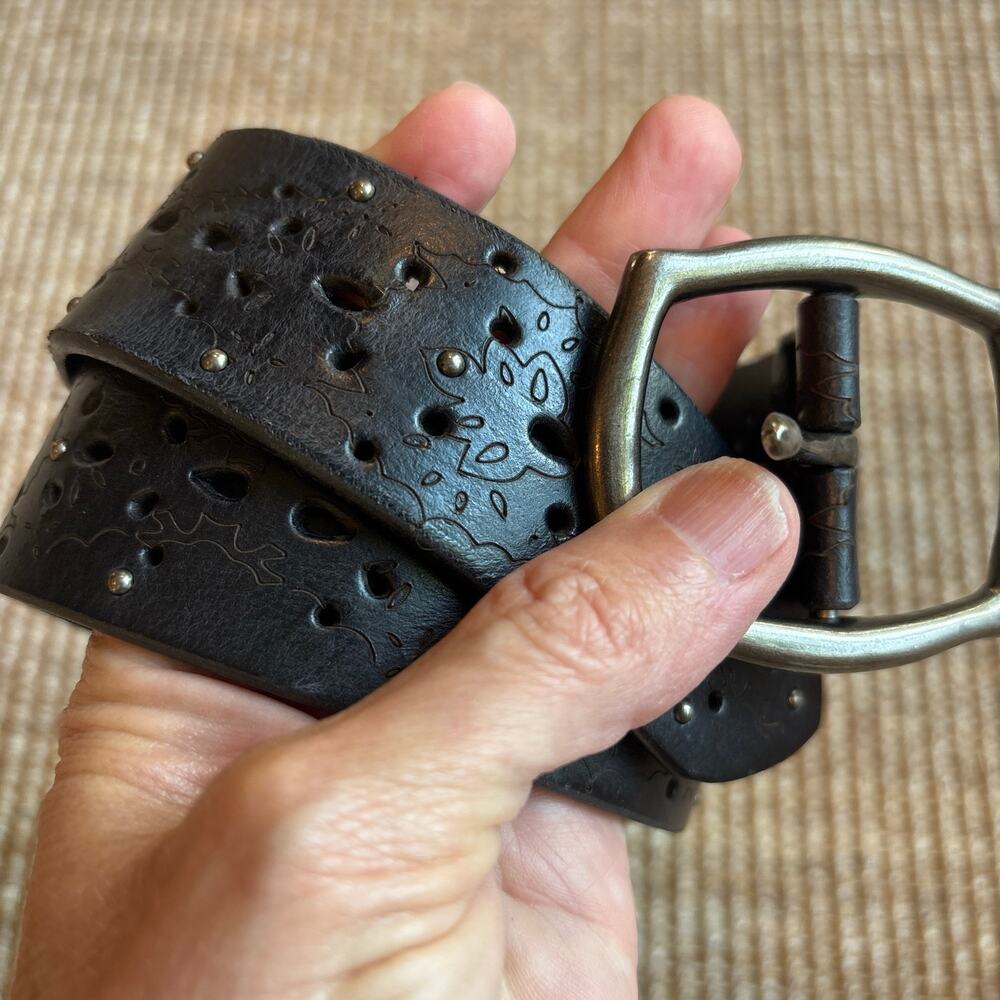 🖤 Wide Black Laser Cut Studded Leather Belt | Size M/L | Silver Buckle📏 Size